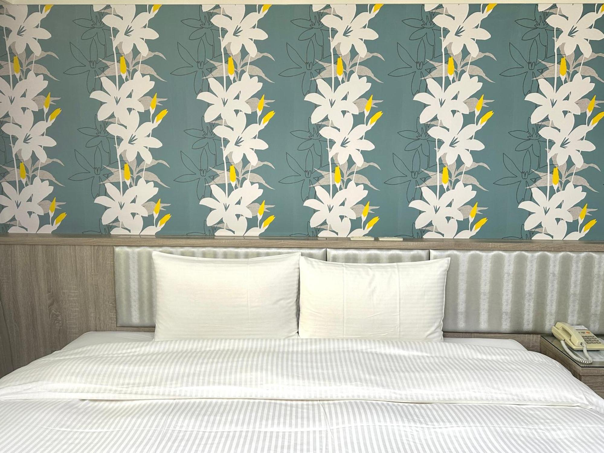 Mei Hotel Taichung Zimmer foto