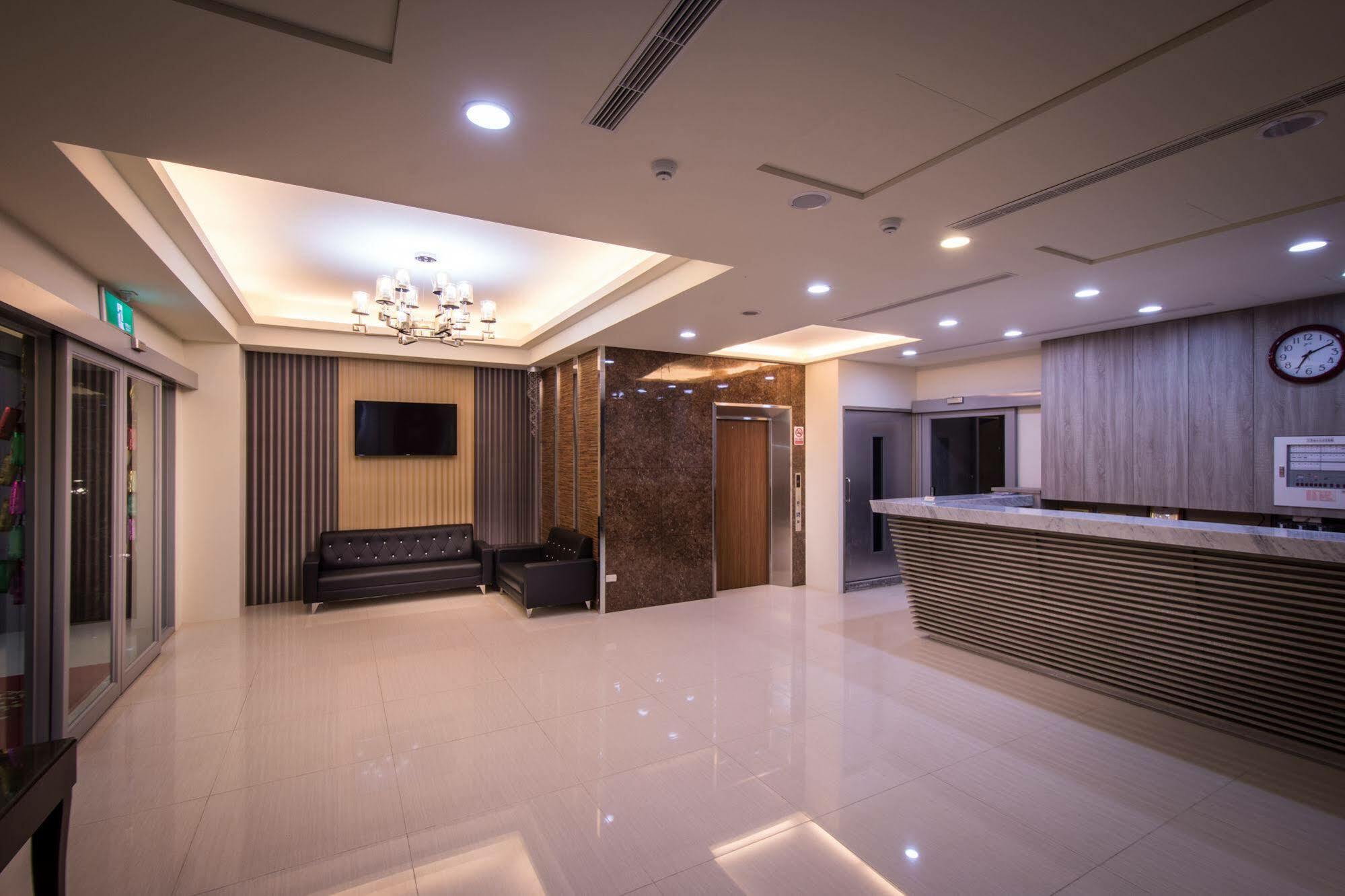 Mei Hotel Taichung Exterior foto